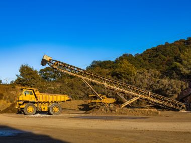 FIFO Mining Jobs in Australia for International Workers
